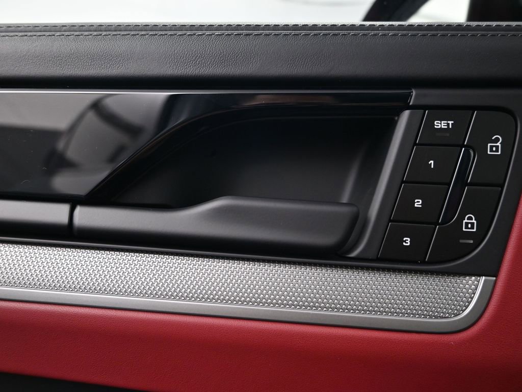 New 2026 Porsche Cayenne Coupe image 18