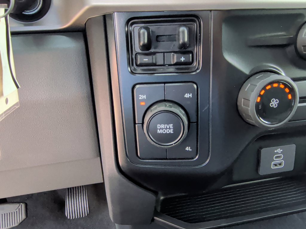 New 2026 Ford F350 XLT AWD/4WD image 24