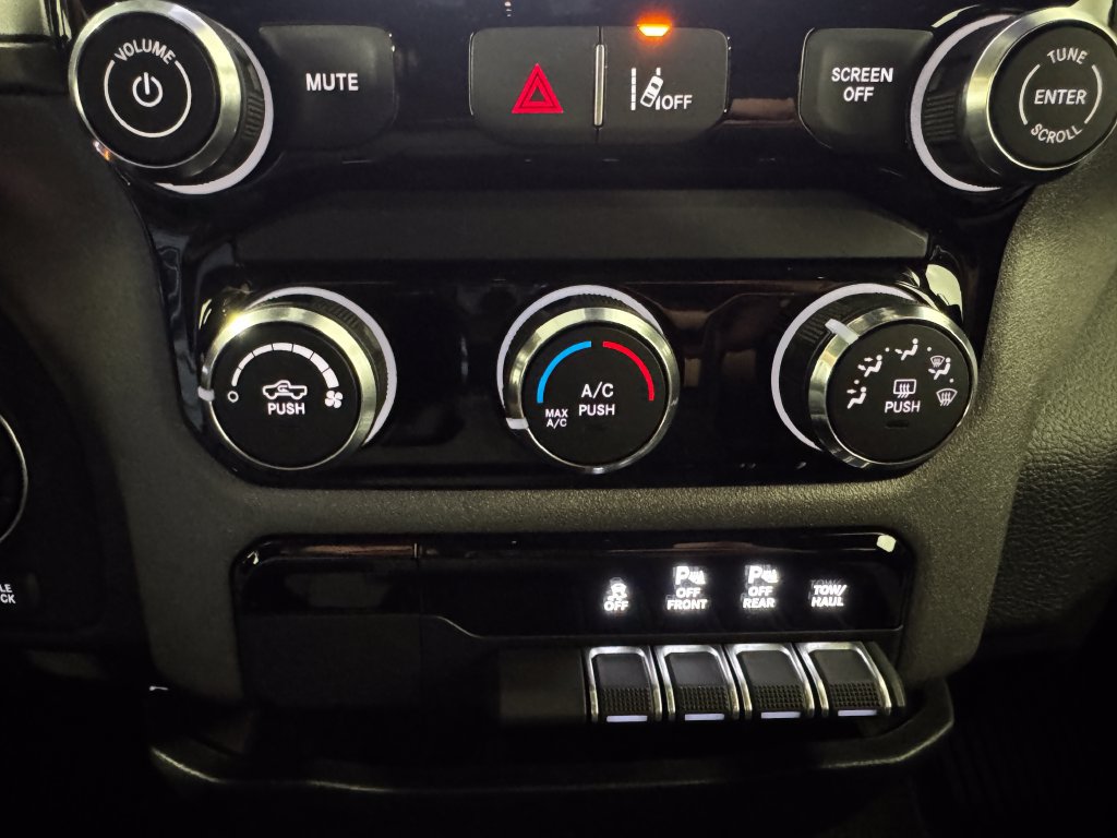 New 2026 RAM 1500 Warlock AWD/4WD image 33