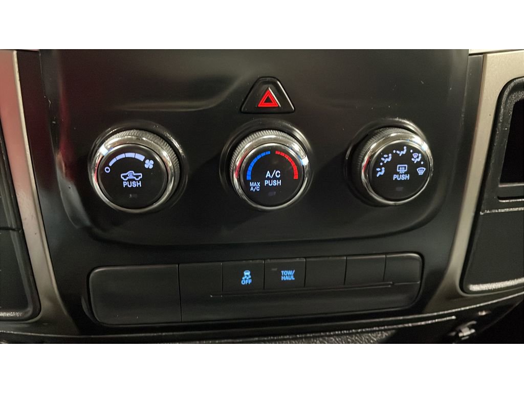 Used 2013 RAM 1500 Classic SLT RWD image 14