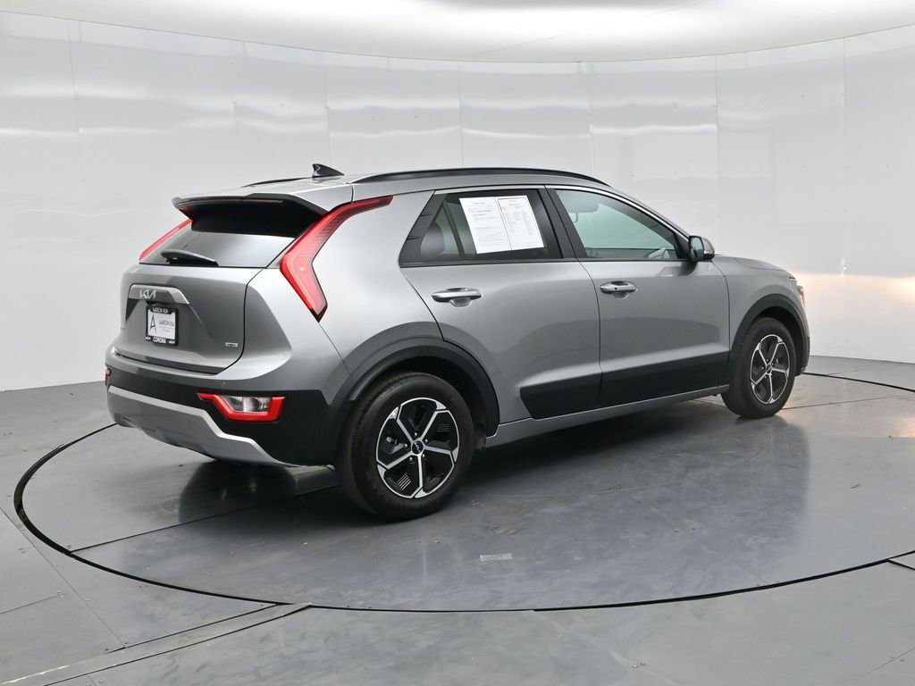 Used 2024 Kia Niro EX FWD image 27