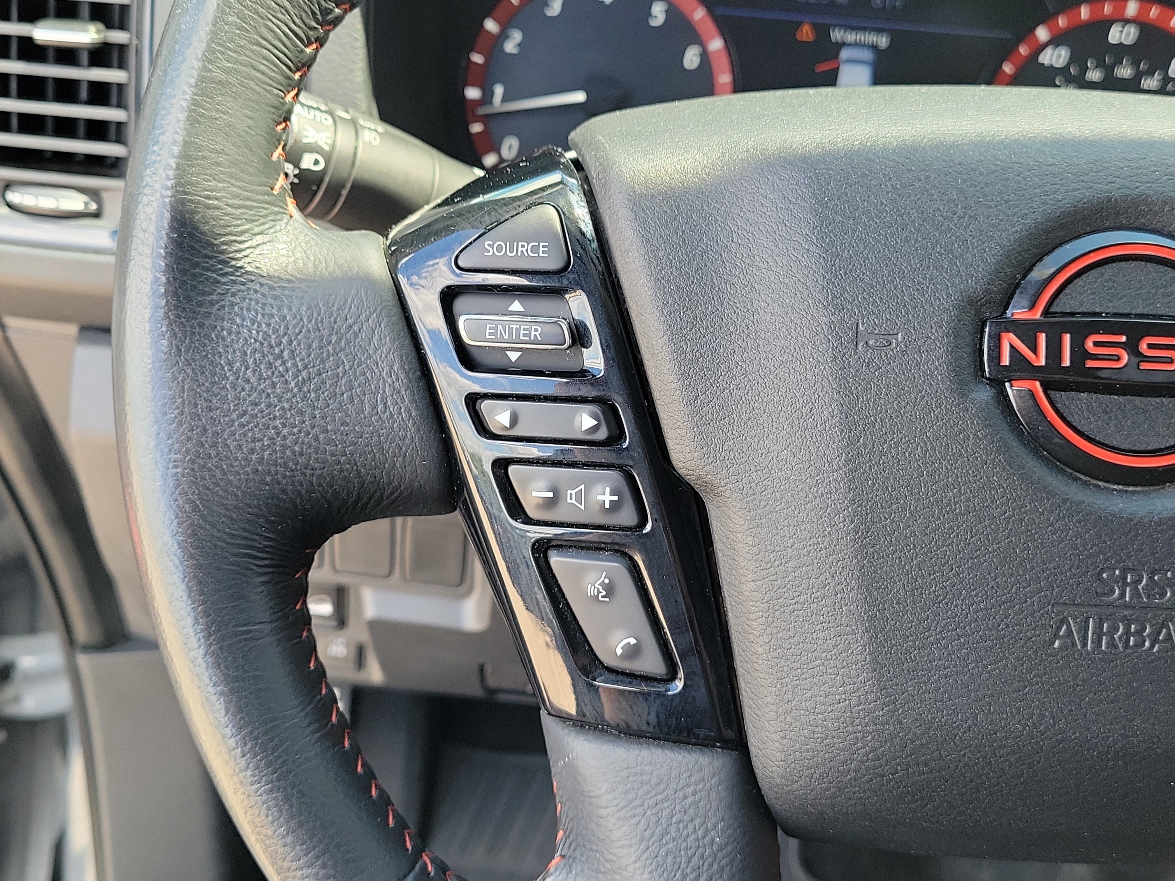Used 2022 Nissan Frontier PRO-4X w/ Off-Road Protection Package AWD/4WD image 22