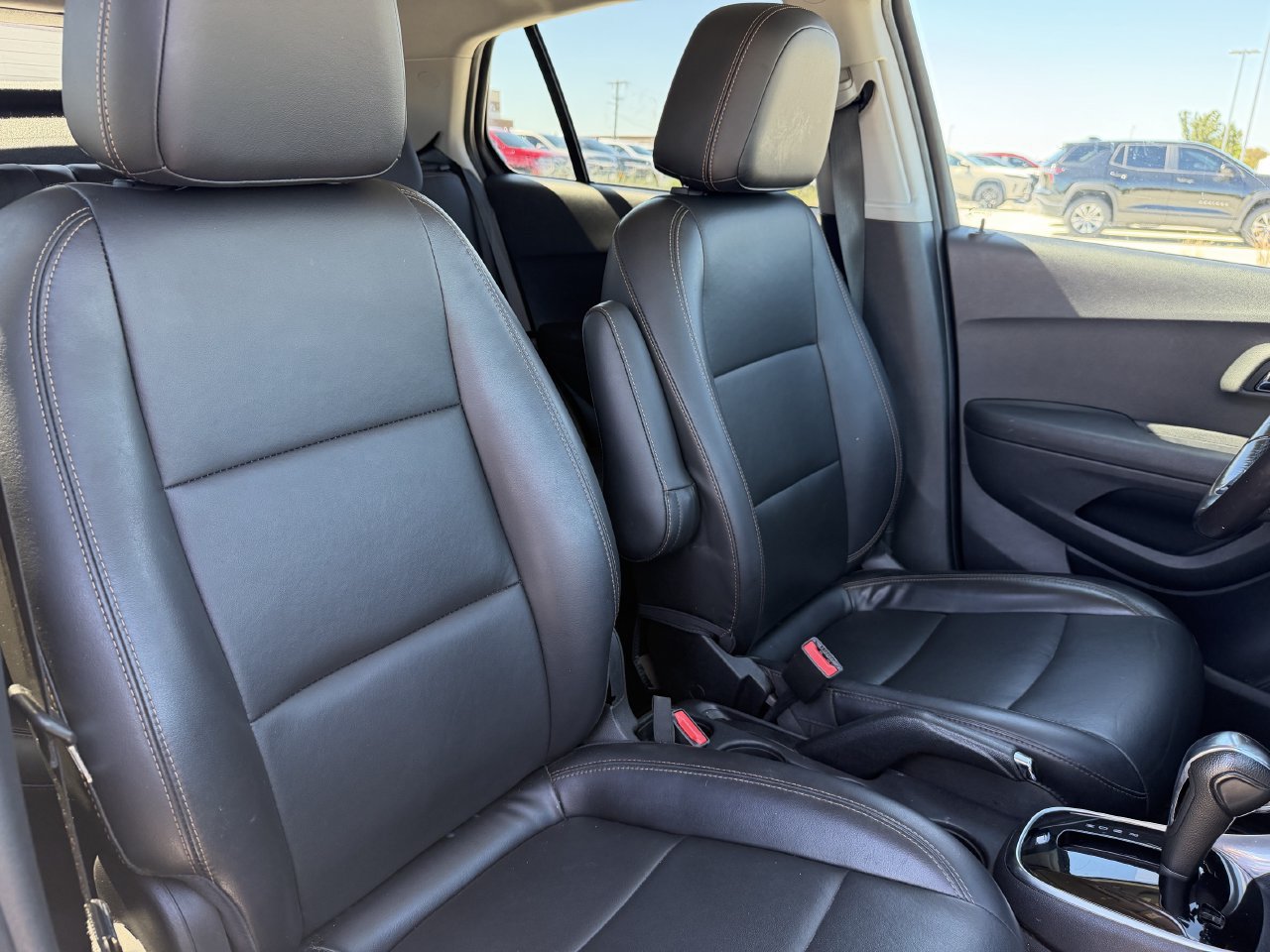 Used 2020 Chevrolet Trax Premier w/ LPO, Protection Package FWD image 39
