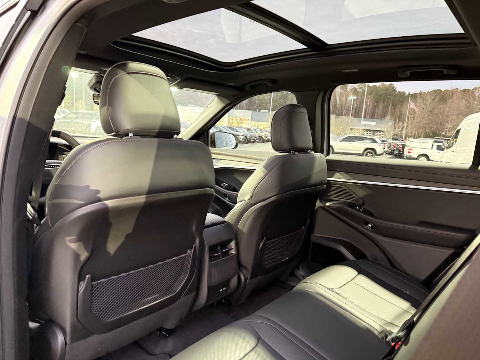 New 2025 Jeep Wagoneer S Limited image 28