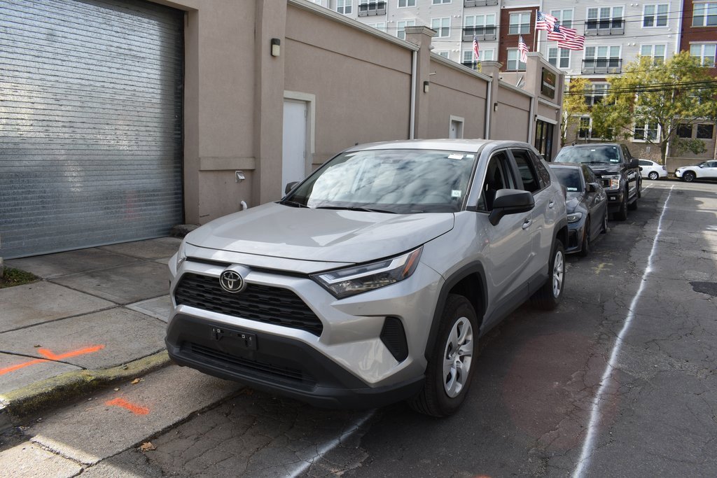 Used 2025 Toyota RAV4 LE image 2