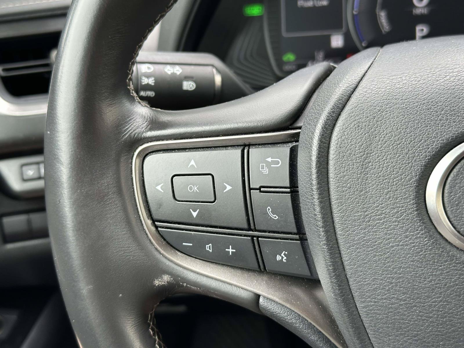 Used 2019 Lexus UX 250h AWD/4WD image 22