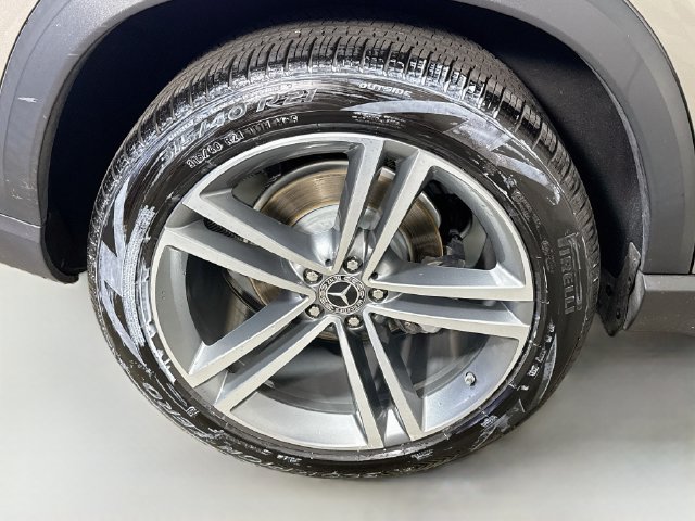 Used 2021 Mercedes-Benz GLE 350 w/ Premium Package image 32