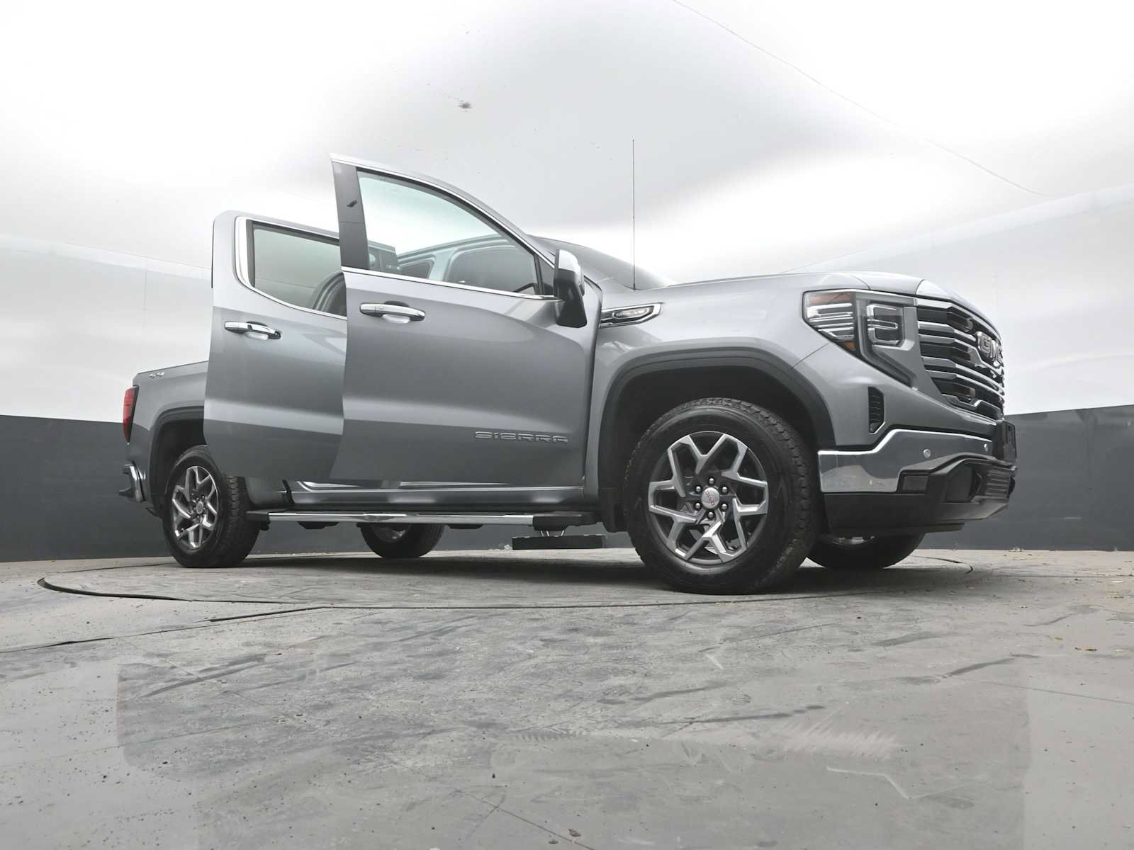 Used 2025 GMC Sierra 1500 Denali w/ Denali Reserve Package AWD/4WD image 60