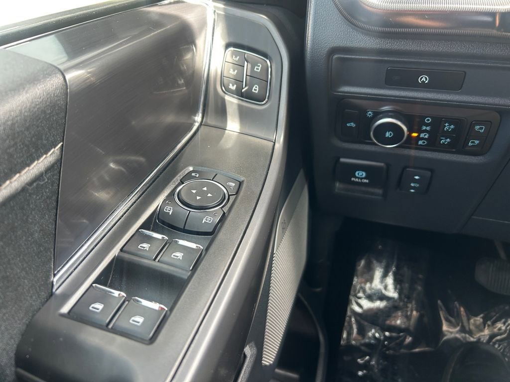 Used 2025 Ford F150 Lariat image 18