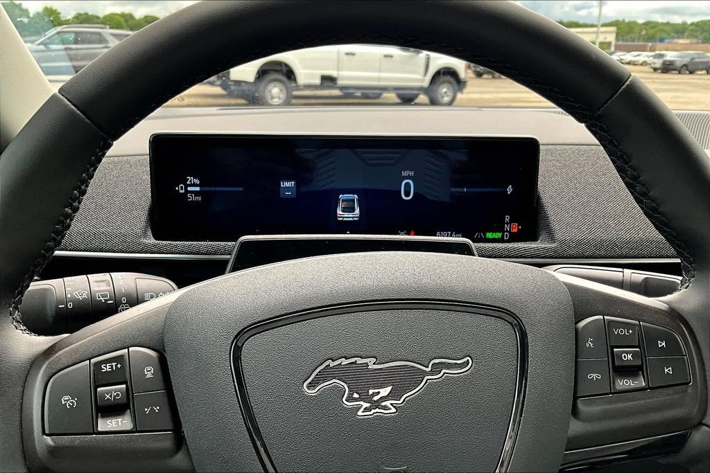 Used 2025 Ford Mustang Mach-E Premium AWD/4WD image 13