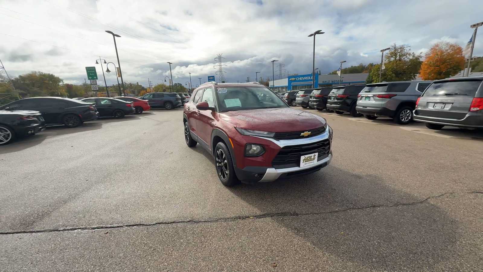 Certified 2022 Chevrolet TrailBlazer LT w/ Convenience Package AWD/4WD image 2