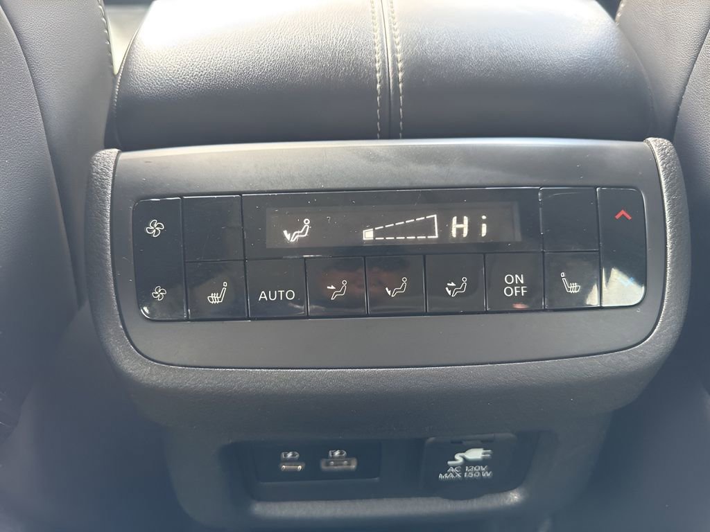 Used 2023 Nissan Pathfinder Platinum w/ Cargo Package AWD/4WD image 13