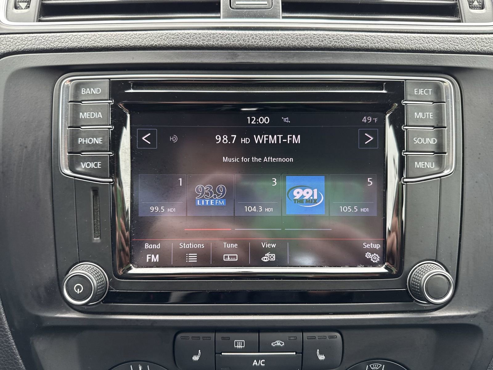 Used 2016 Volkswagen Jetta SE image 16