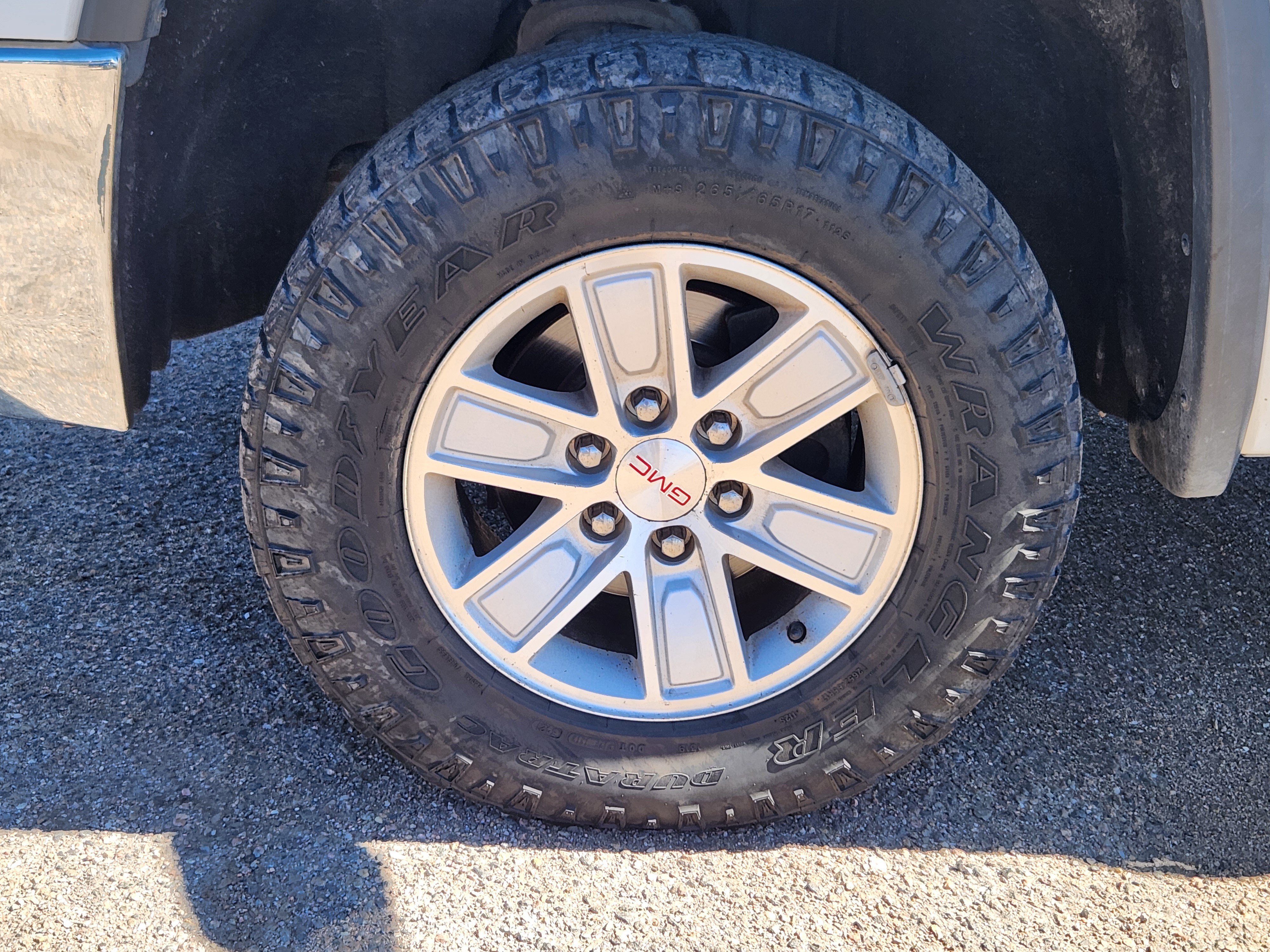 Used 2017 GMC Sierra 1500 SLE w/ SLE Value Package AWD/4WD image 7