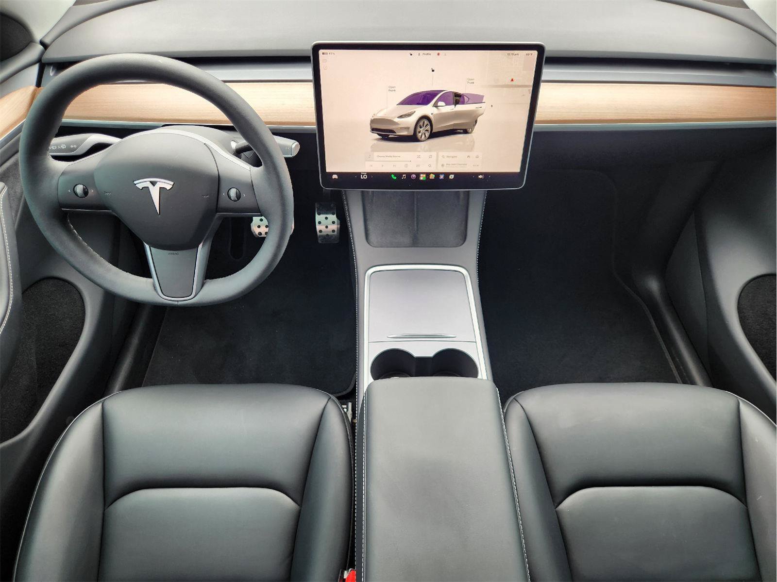 Used 2024 Tesla Model Y Long Range AWD/4WD image 25