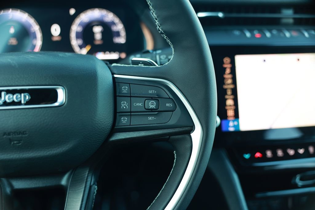 New 2026 Jeep Grand Cherokee Altitude AWD/4WD image 19