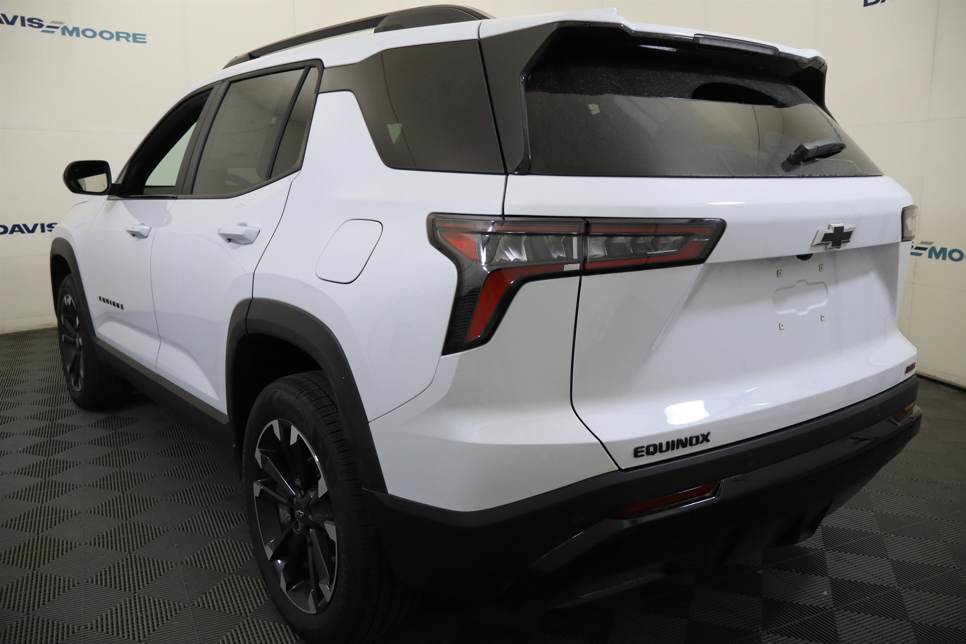 New 2026 Chevrolet Equinox RS w/ Convenience Package III image 9