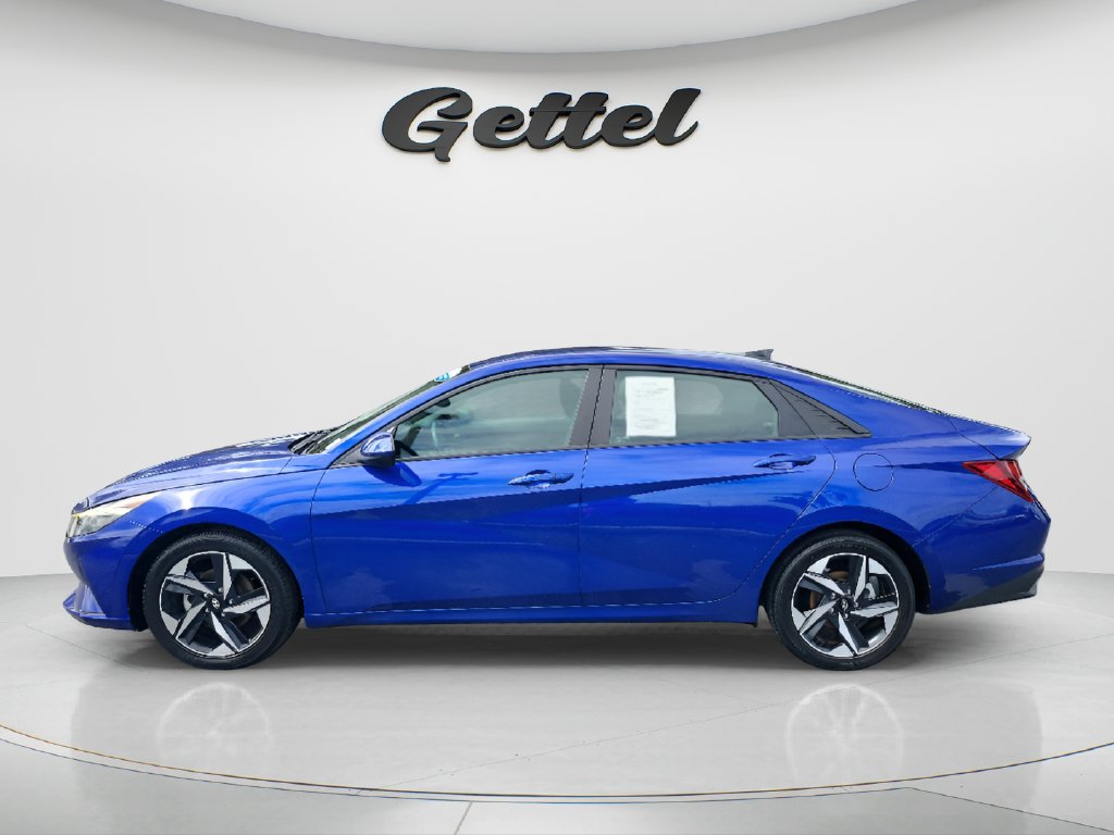 Used 2023 Hyundai Elantra SEL w/ Convenience Package FWD image 4