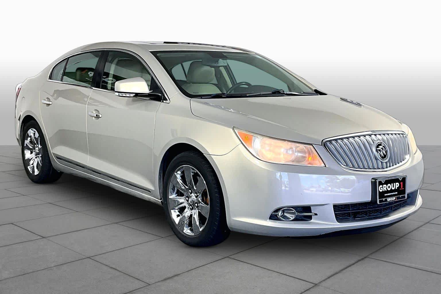 Used 2010 Buick LaCrosse CXL FWD image 2