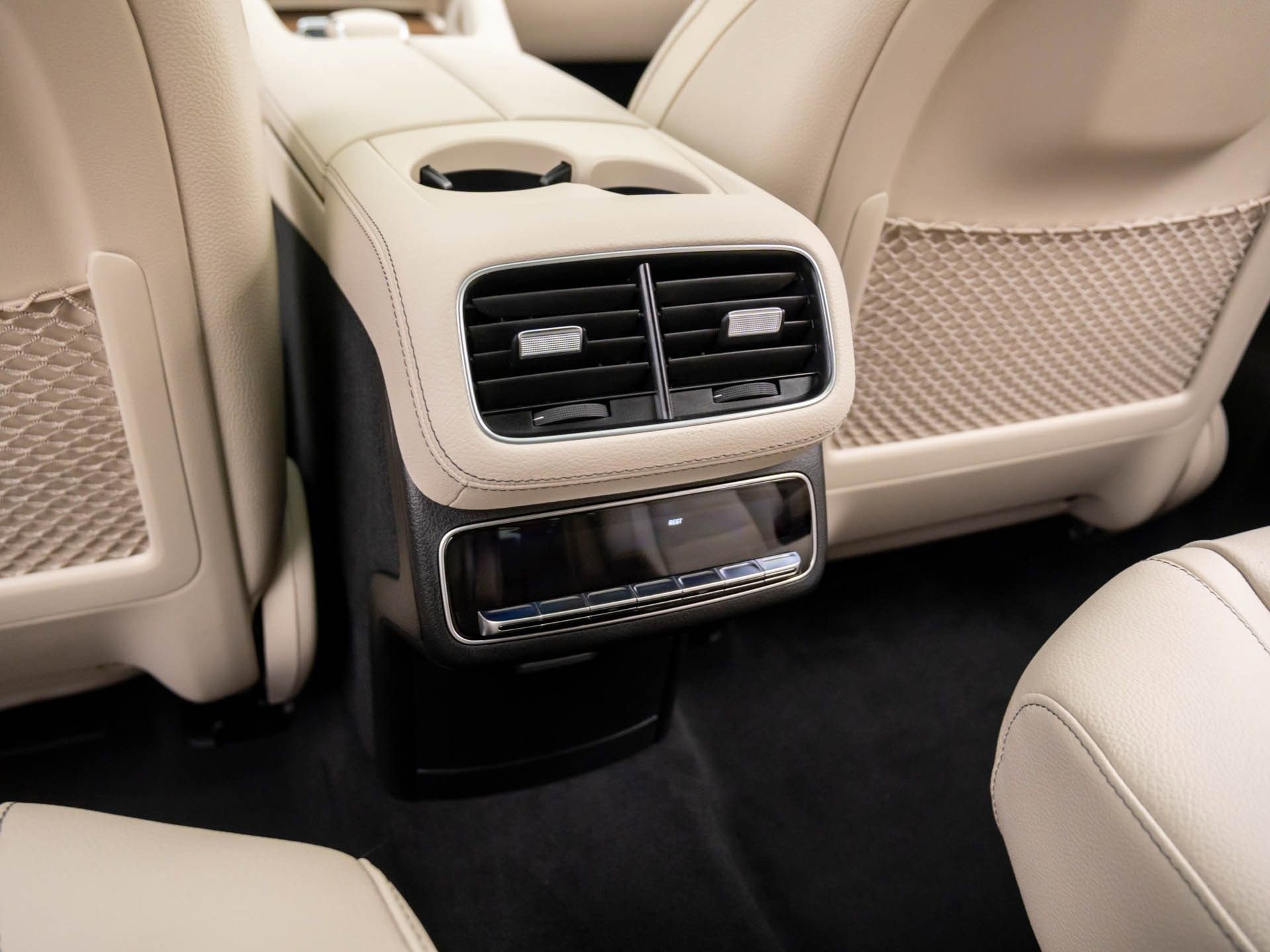 New 2026 Mercedes-Benz GLS 580 4MATIC image 21