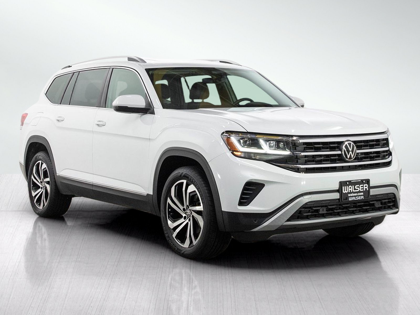 Used 2023 Volkswagen Atlas SEL AWD/4WD image 7