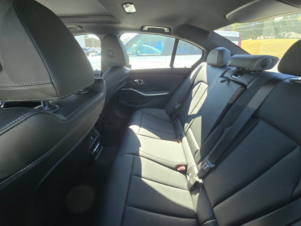 Used 2026 BMW 330i Sedan RWD image 5
