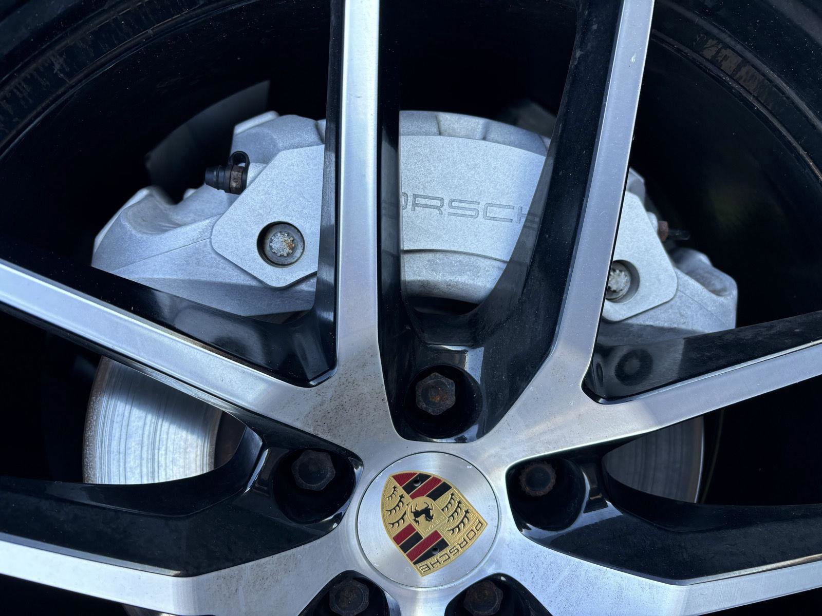 Used 2022 Porsche Macan Base w/ Premium Package Plus image 26