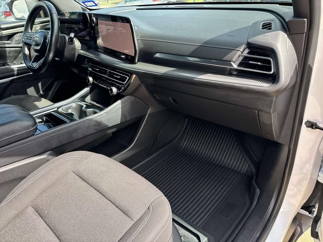 Used 2024 Chevrolet Traverse LT FWD image 18