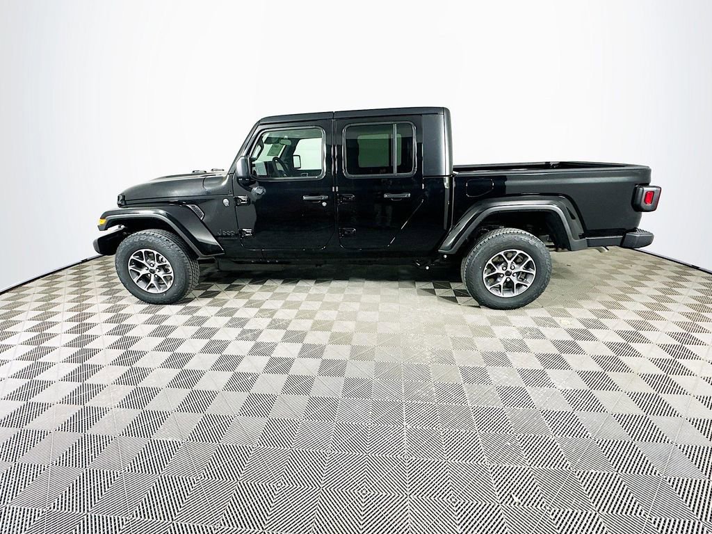New 2026 Jeep Gladiator Sport AWD/4WD image 6