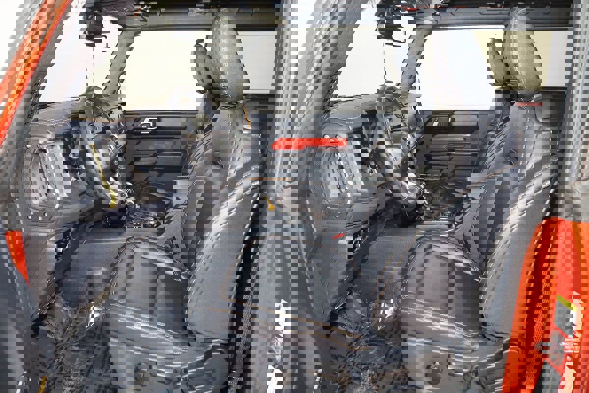 Used 2024 Ford Bronco Badlands image 12