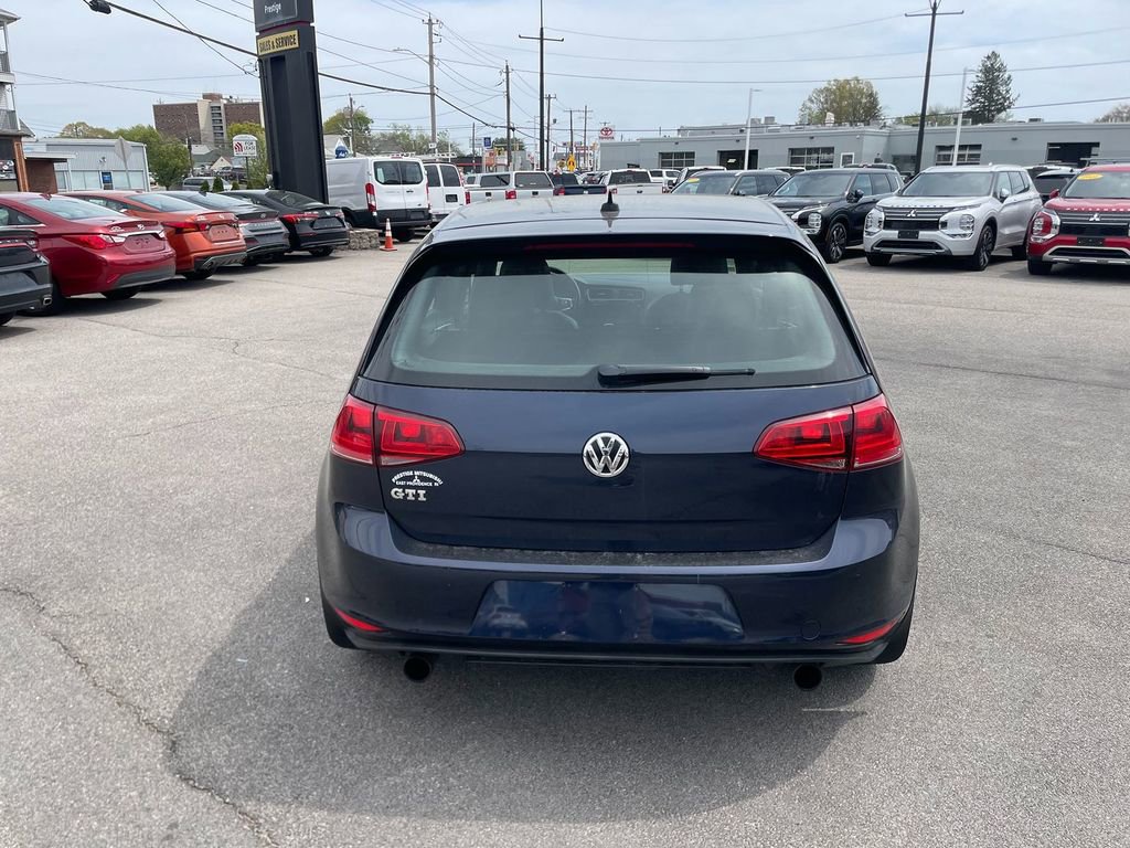 Used 2016 Volkswagen GTI SE FWD image 6