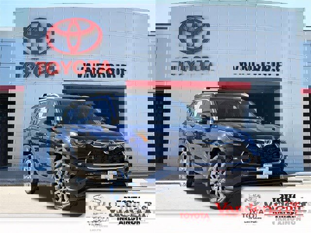 New 2025 Toyota Highlander Limited