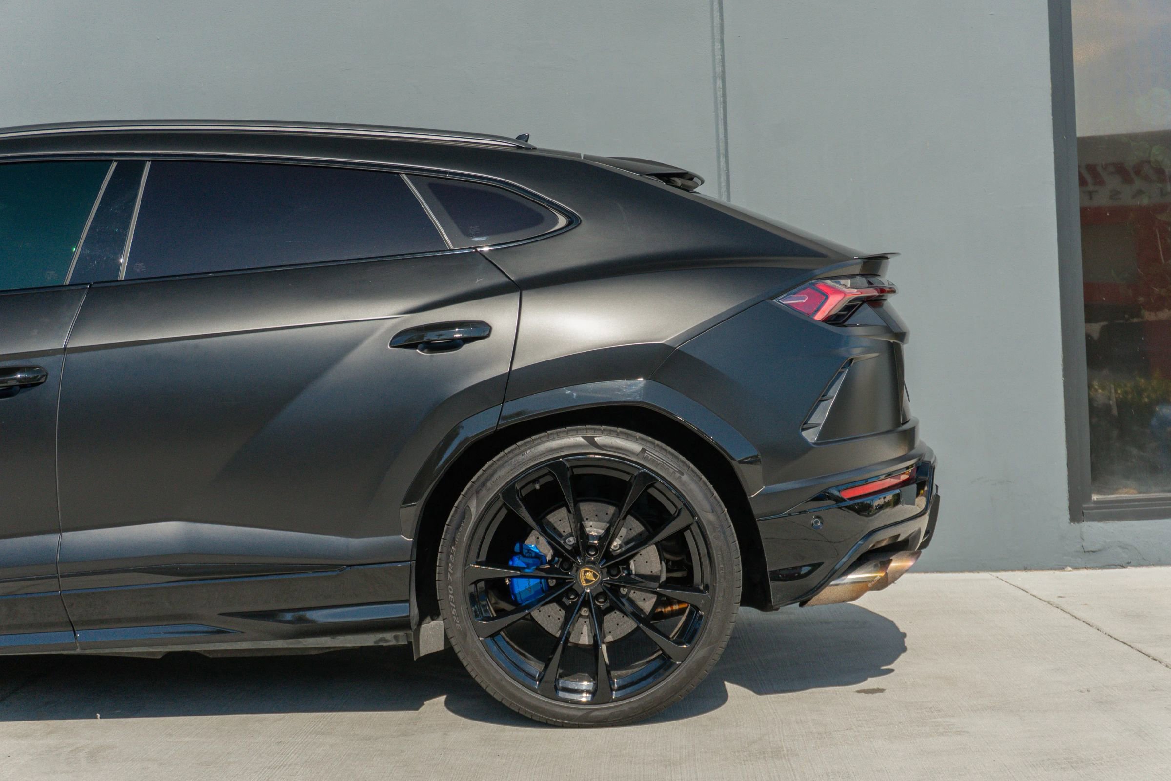 Used 2021 Lamborghini Urus image 20