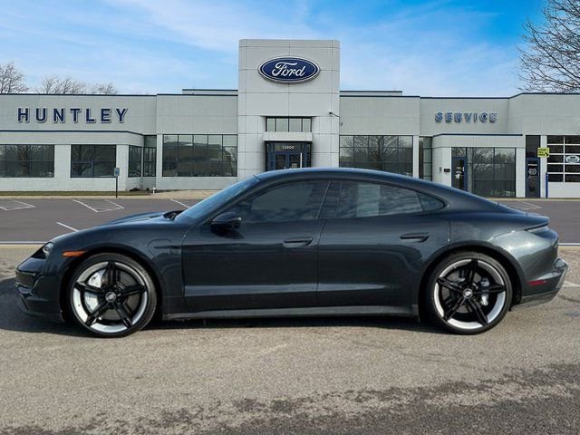 Used 2020 Porsche Taycan 4S image 6