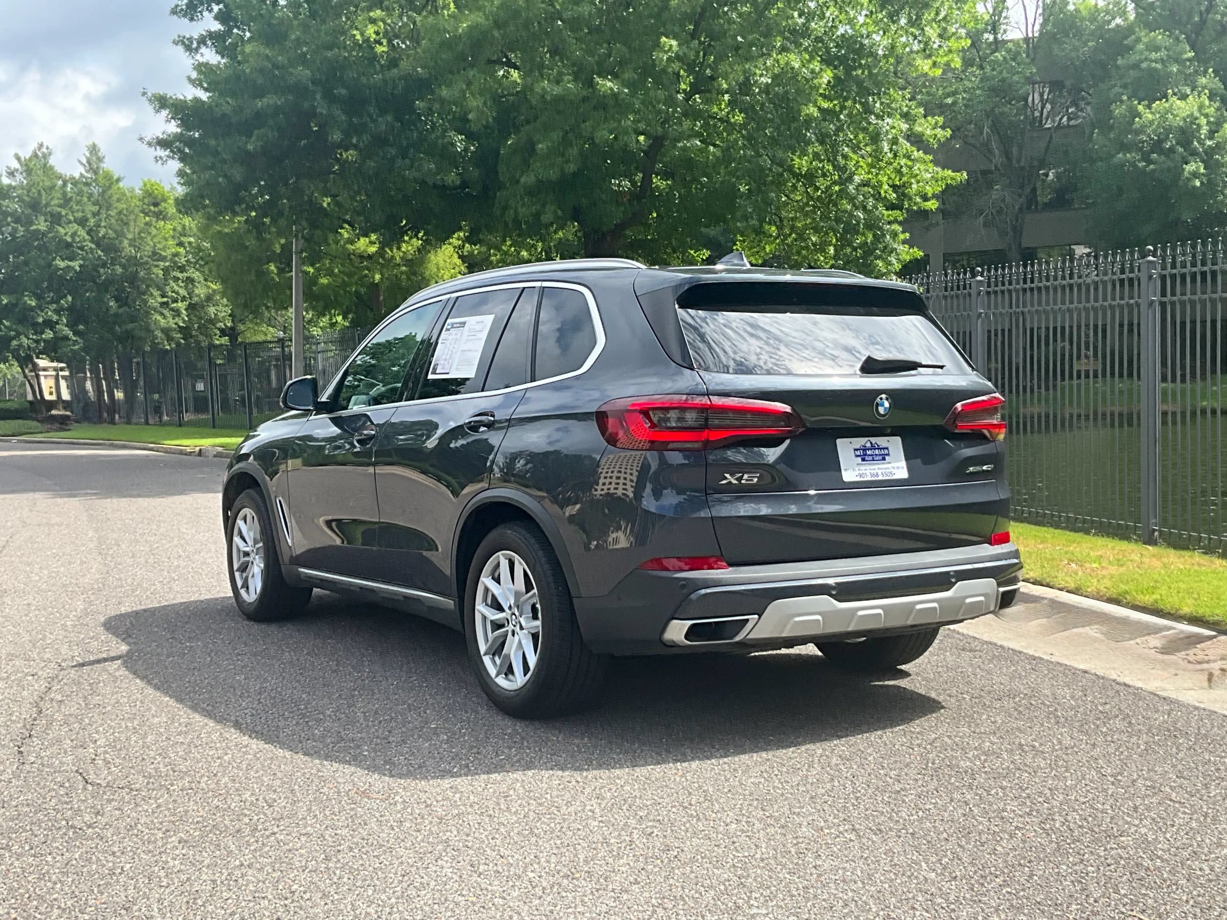 Used 2021 BMW X5 xDrive40i w/ Premium Package AWD/4WD image 7