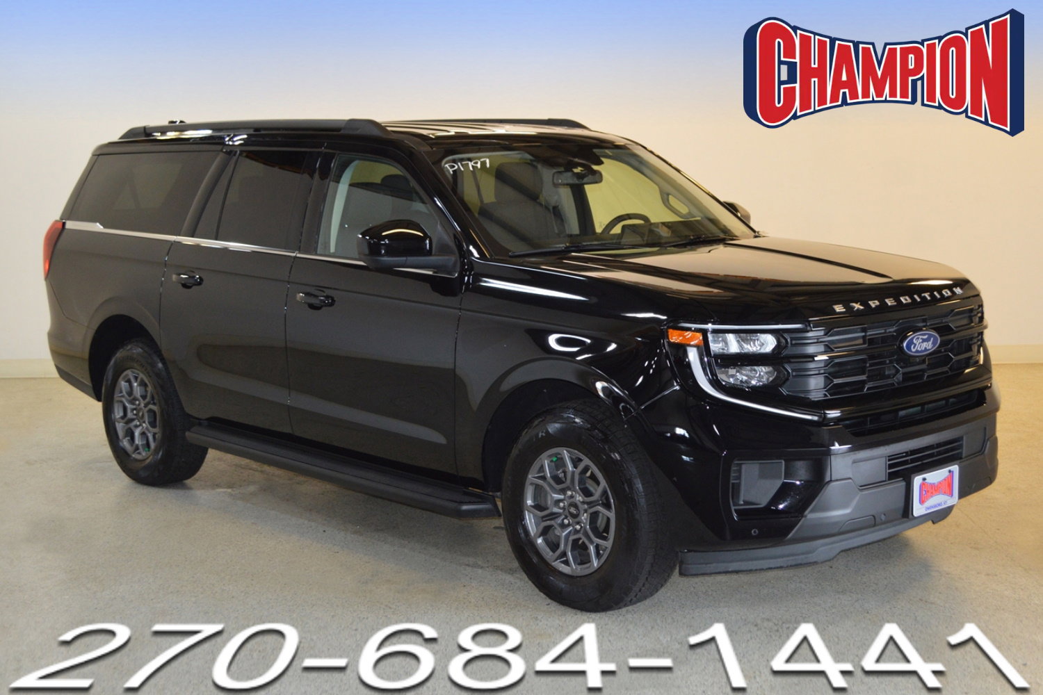 Used 2025 Ford Expedition Max Active AWD/4WD image 1
