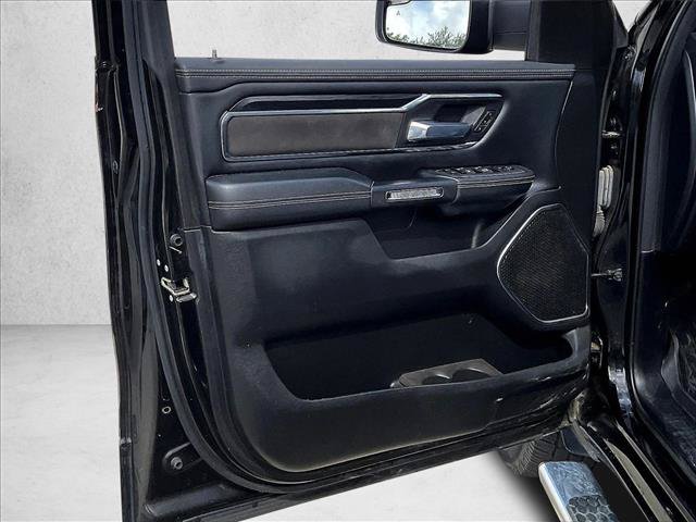 Used 2024 RAM 1500 Laramie AWD/4WD image 17