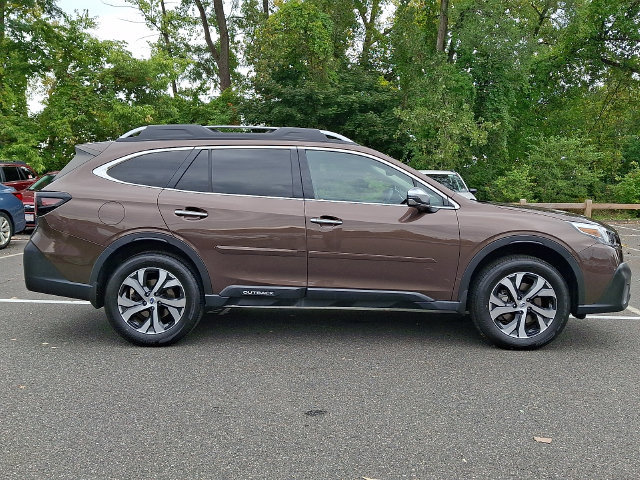 Used 2022 Subaru Outback Touring AWD/4WD image 7