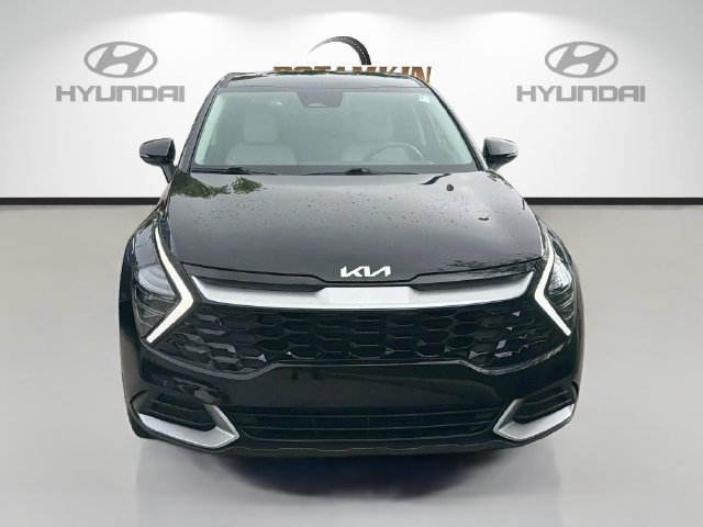 Used 2025 Kia Sportage EX FWD image 2