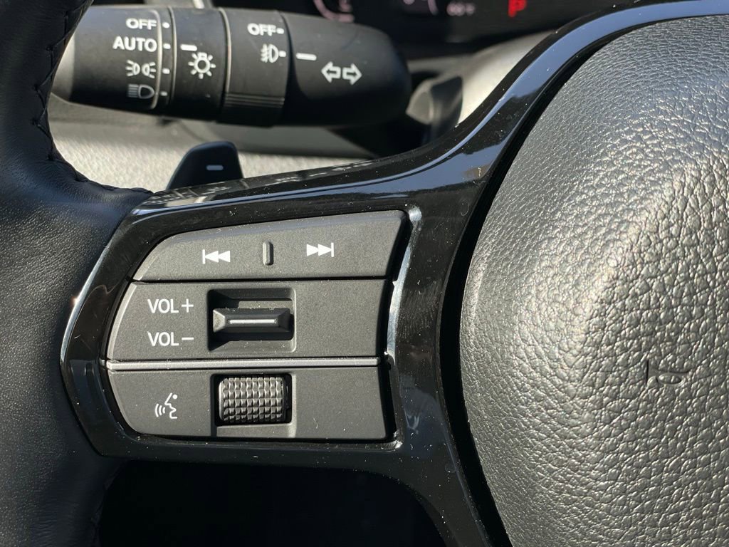 Certified 2025 Honda Pilot Elite image 15