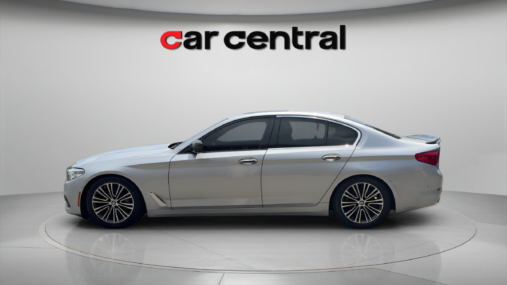 Used 2017 BMW 530i xDrive AWD/4WD image 2