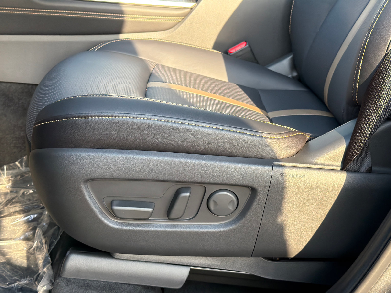 New 2026 MAZDA CX-90 Plug-In Hybrid w/ Premium Plus AWD/4WD image 17