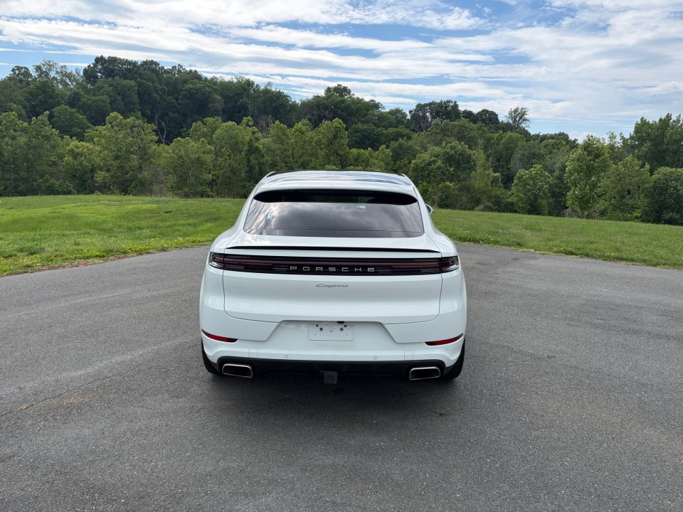 Certified 2025 Porsche Cayenne Coupe AWD/4WD image 6