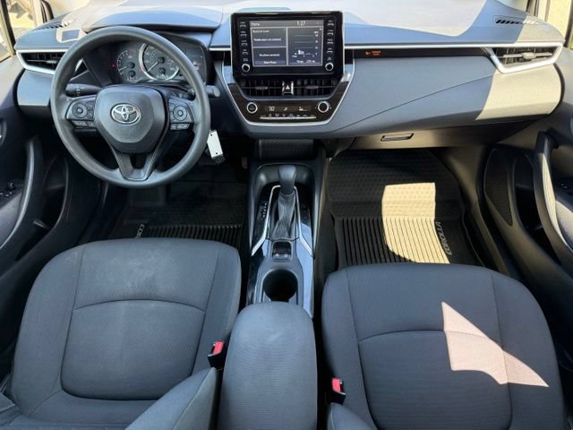 Used 2020 Toyota Corolla LE FWD image 29