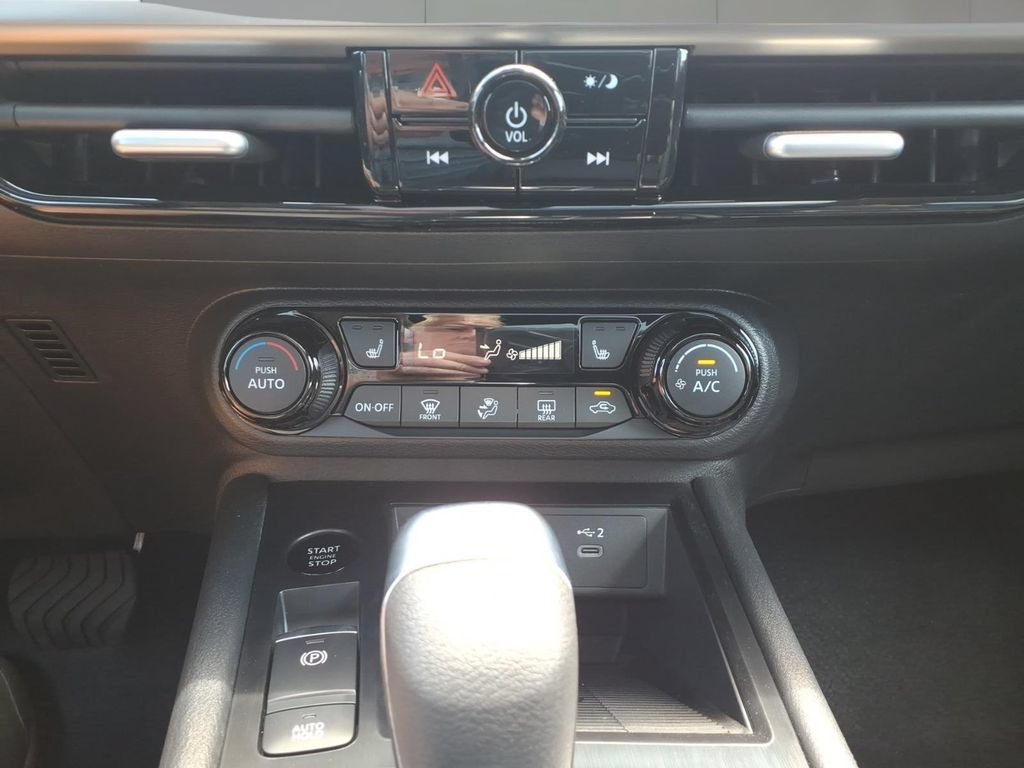 New 2026 Nissan Kicks SV w/ SV Premium Package FWD image 20