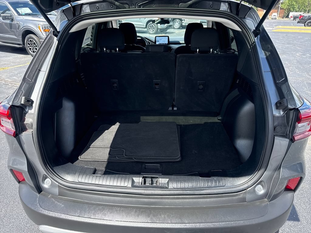 Used 2025 Ford Escape Active FWD image 12