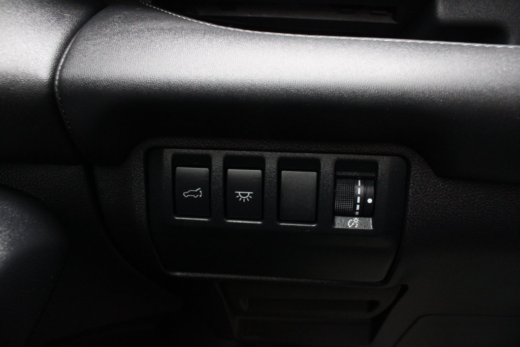 Used 2024 Subaru Ascent Limited AWD/4WD image 11
