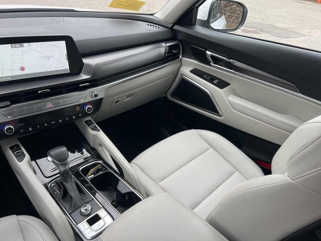 Used 2023 Kia Telluride S FWD image 23
