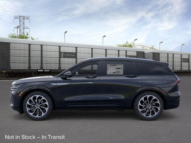 New 2026 Lincoln Nautilus Reserve image 3