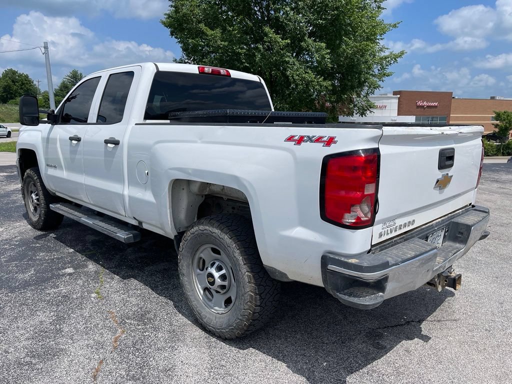 Used 2016 Chevrolet Silverado 2500 W/T w/ Snow Plow Prep Package AWD/4WD image 4